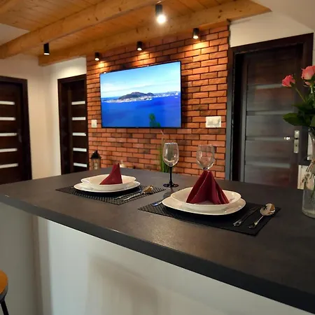 Apartment U Joli
